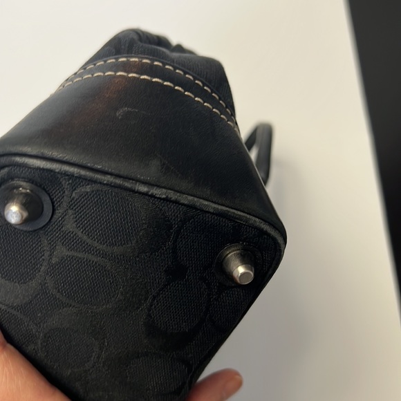 Authentic Coach Black Signature tote F11220 - Picture 11 of 16